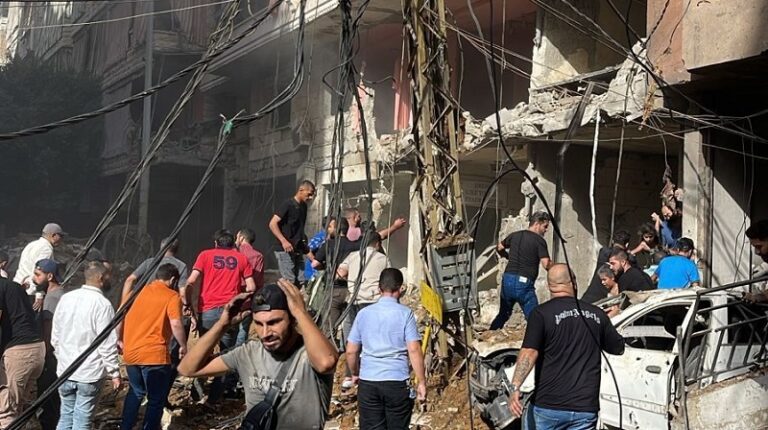 عملية رفع الأنقاض مستمرة.. شهداء وجرحى في غارة “القائم”