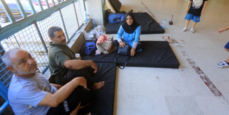 آلية للتعاون مع المؤسسات والإدارات العامة لإدارة وتوزيع المساعدات