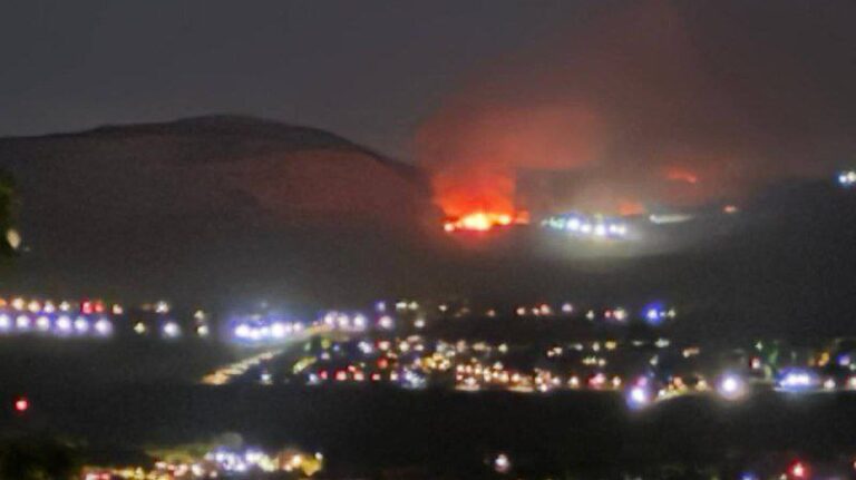 بالفيديو – سقوط 7 صواريخ على “المطلة”