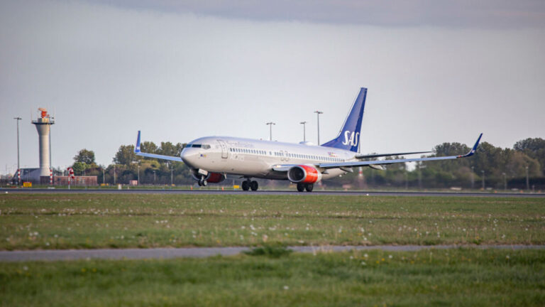 إغلاق مطار أرلاندا في ستوكهولم (فيديو)