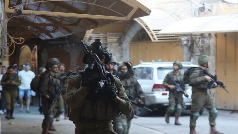 جيش الاحتلال يعتقل 3 فلسطينيات