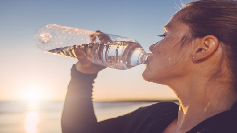 نصائح لترطيب الجسم بشكل صحيح بعد الإفطار في رمضان