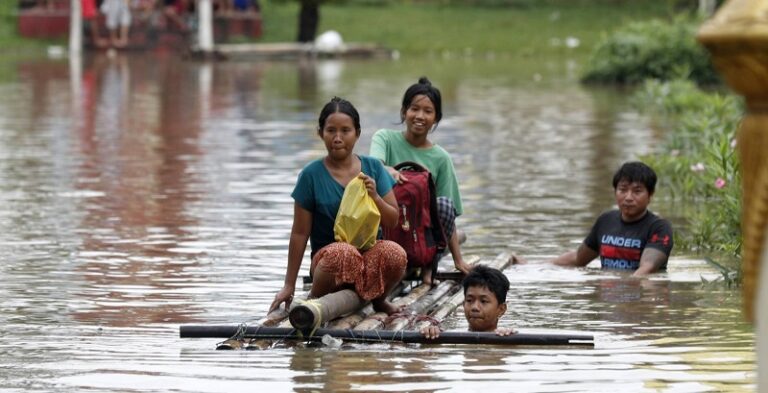 إرتفاع حصيلة فيضانات إندونيسيا