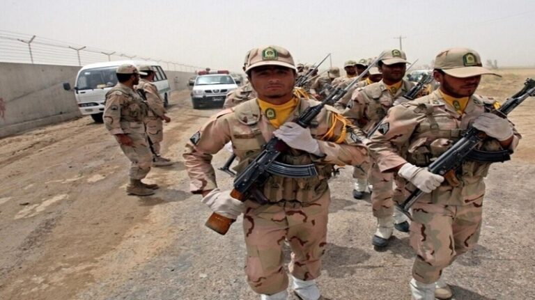 اشتباكات على حدود إيران.. واعتقال 63 متسللاً