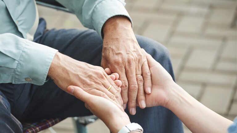 استدرجته للزواج وحصلت على ثروته!