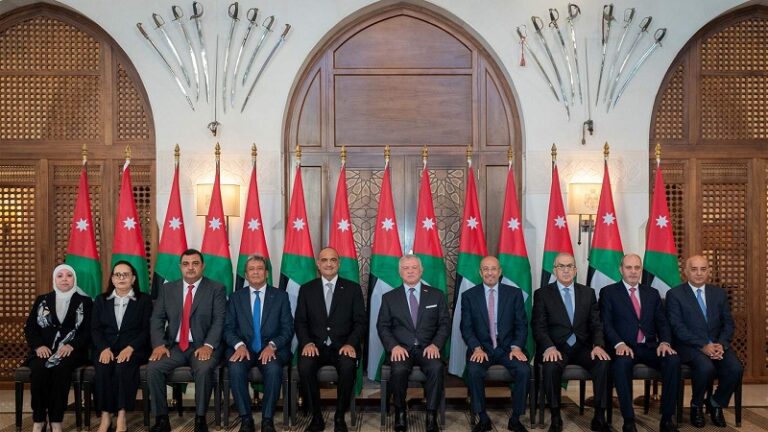 الأردن: الوزراء الجدد يؤدون اليمين القانوني أمام الملك