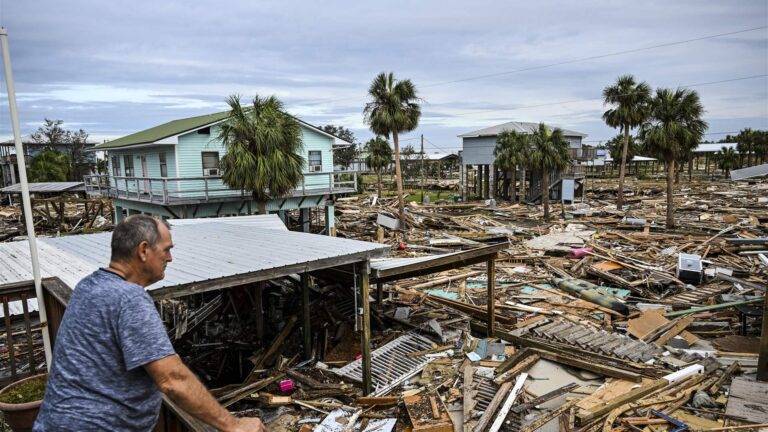 63 قتيلاً بإعصار في أميركا (فيديو)