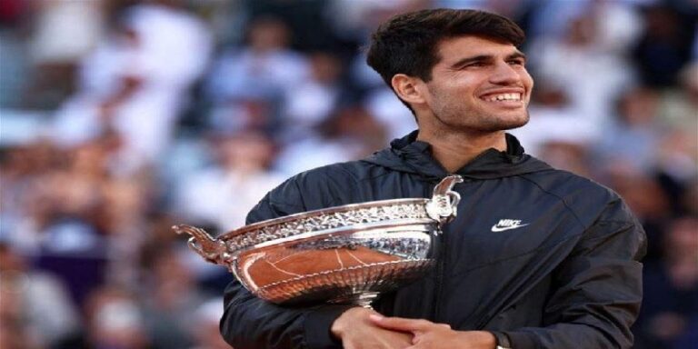 ألكاراز يرد على زفيريف