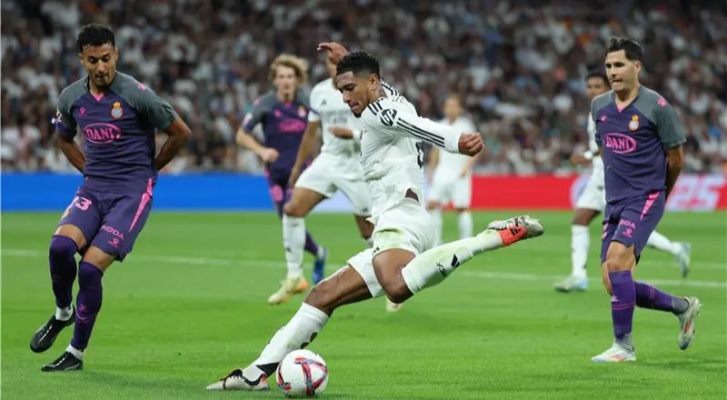 بيلينغهام وكارفخال مهددان بالغياب عن ريال مدريد