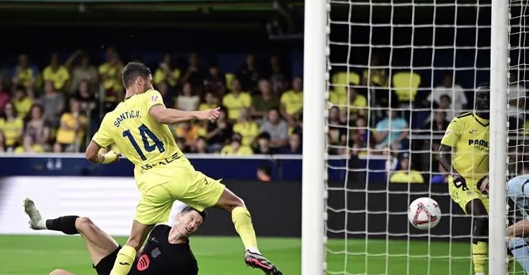 برشلونة يسحق فياريال ويواصل صدارته للدوري الإسباني