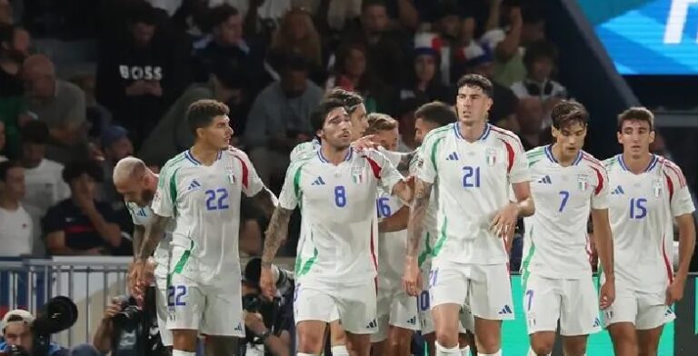 إيطاليا تصدم فرنسا وتهزمها في عقر دارها بإفتتاح مبارياتهما بدوري الأمم الأوروبية