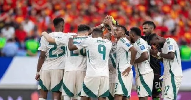 تصفيات كأس العالم 2026: السعودية تنجو من فخ الصين وقطر تنزف المزيد من النقاط