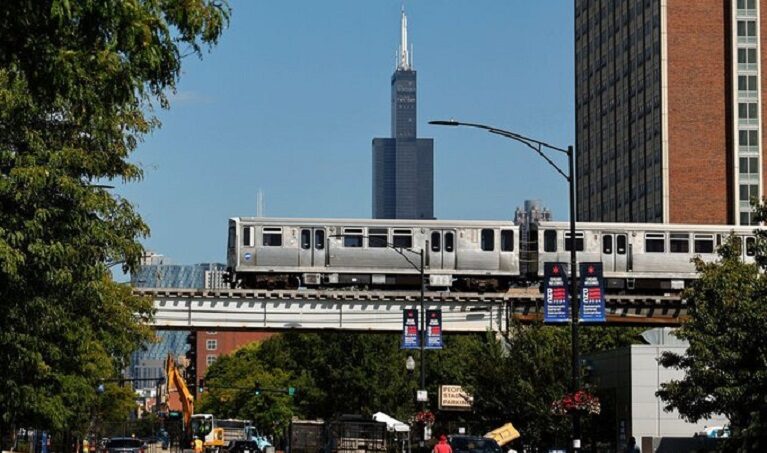 قُتلوا أثناء نومهم بقطار في شيكاغو!