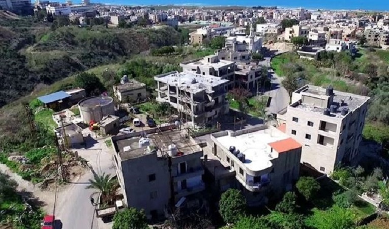 إلقاء قنبلة صوتية على مصلّى في حارة الناعمة