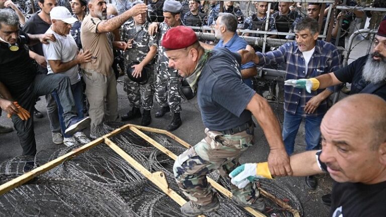 شروط “العسكريين المتقاعدين” لوقف الإعتصامات