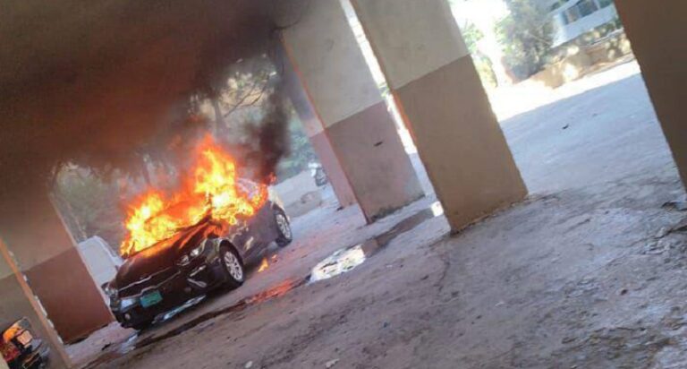 عدد كبير من الإصابات بانفجارات أجهزة اللاسلكي! (فيديو)