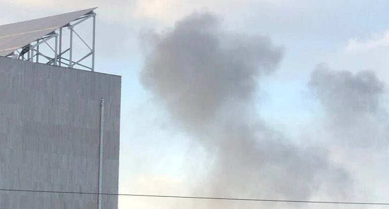 شهيد وجريحان بإستهداف دراجة نارية في محرونة (صور)