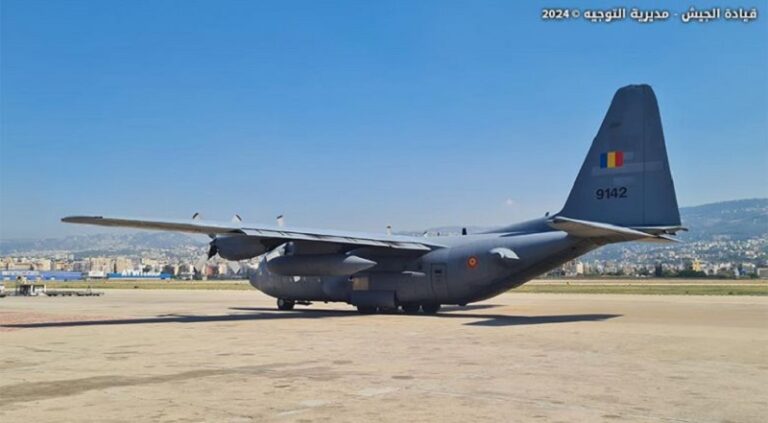 طائرات مساعدات رومانية في مطار بيروت