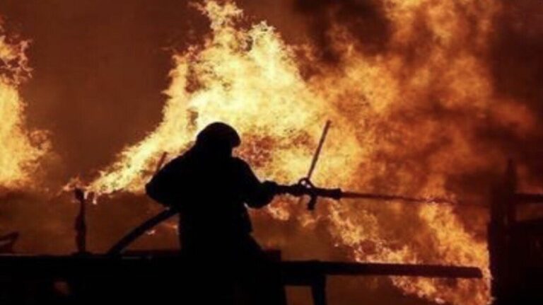 عشرات الجرحى بانفجار ضخم في الهند (فيديو)