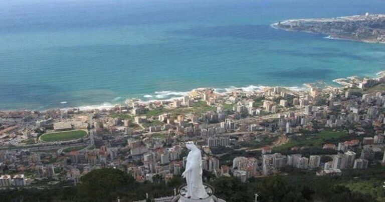 خطّ إجلاء بحري من جونية لإنقاذ الموسم السياحي!