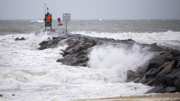 مقتل 34 شخصاً بأعاصير جنوب شرق أميركا (فيديو)