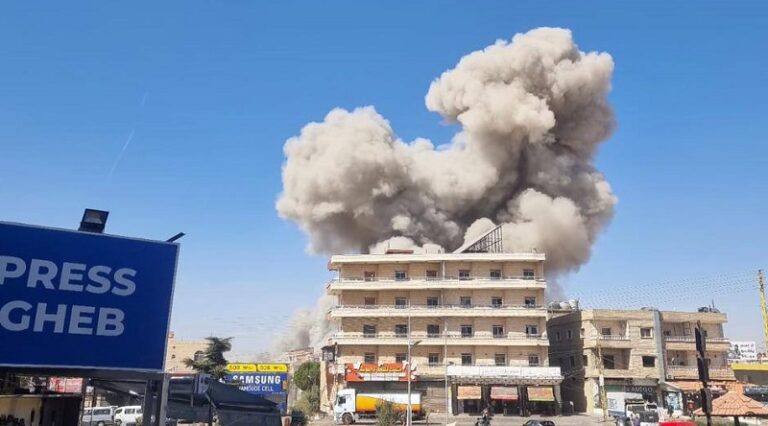 استشهاد 3 أخوة بغارة طليا (صورة)