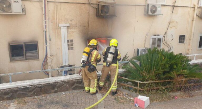 “يديعوت أحرونوت”: القبة الحديدية لم تعمل عند سقوط الصواريخ على “كريات شمونه” (فيديو)