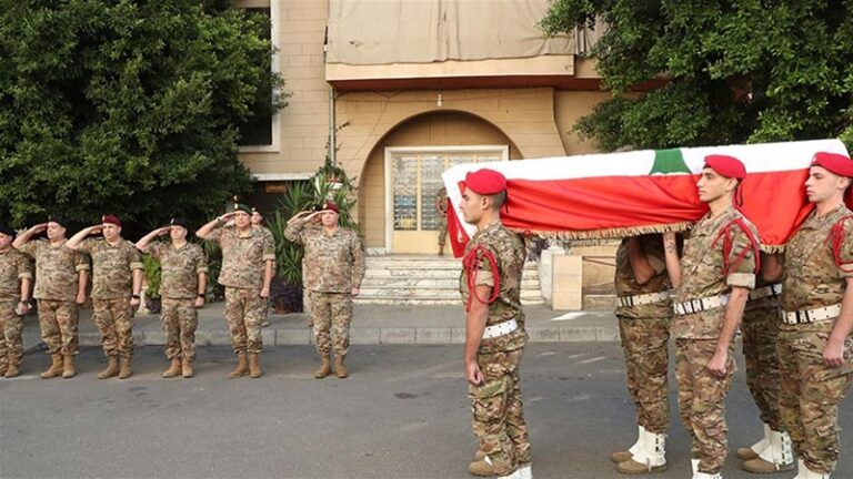 بالفيديو.. مراسم تشييع الرائد الشهيد محمد فرحات