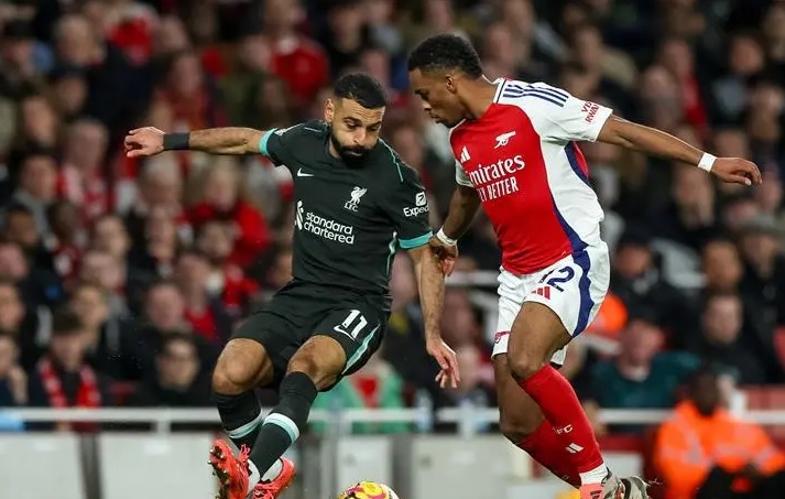 موقعة آرسنال وليفربول تنتهي بالتعادل ومانشستر سيتي أبرز المستفيدين