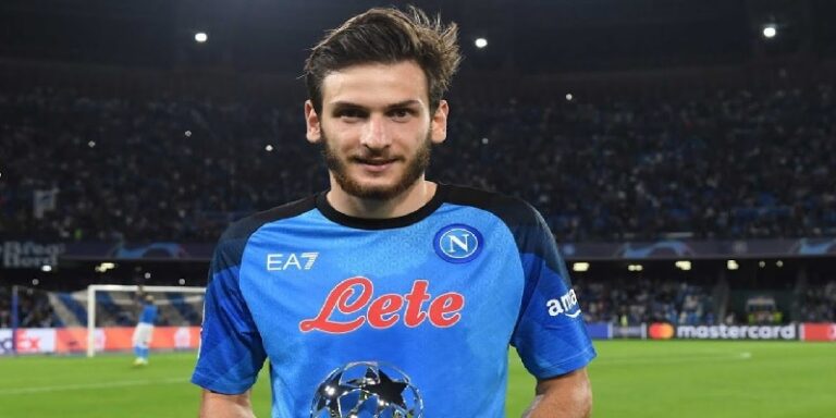 كفاراتسخيليا يقترب من تجديد عقده مع نابولي