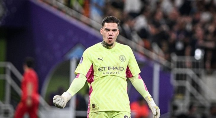 إيدرسون يتوقع فوز فينيسيوس بالكرة الذهبية