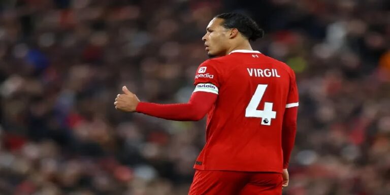 فان دايك يكشف عن بدء المفاوضات مع ليفربول لتجديد عقده