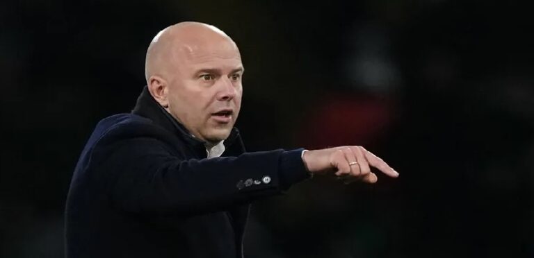 سلوت يُثير القلق حول وضعية كييزا