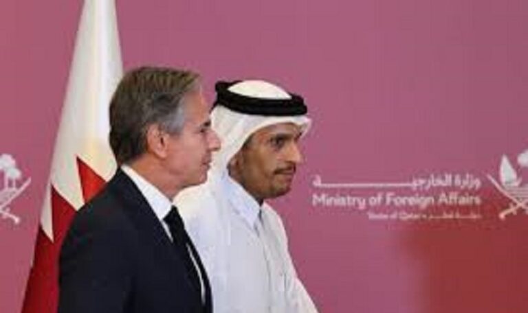 بلينكن من قطر: نكثف الجهود للتوصل إلى حل دبلوماسي في لبنان