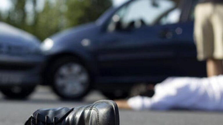 سيارة تدهس حشداً في برلين