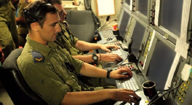 ضابط إسباني يكشف أسرار رادارات “اليونيفيل”: بث مباشر إلى “إسرائيل”!