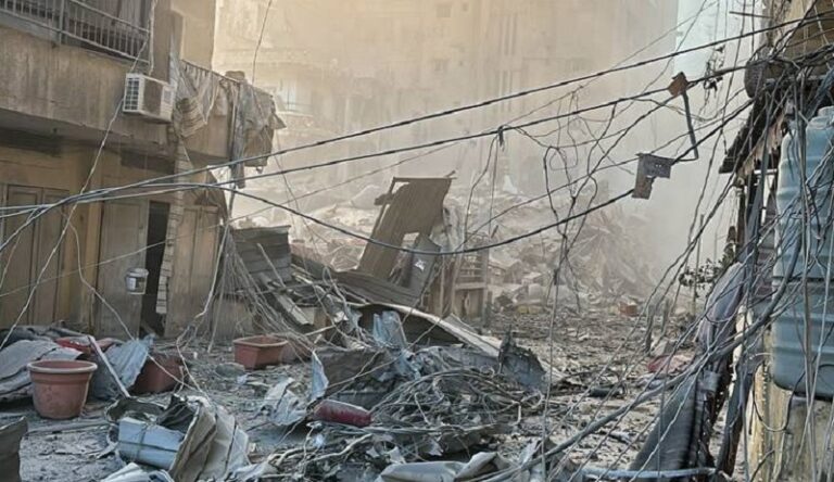 مبنى مهدد بالسقوط في الشياح؟ (صورة)