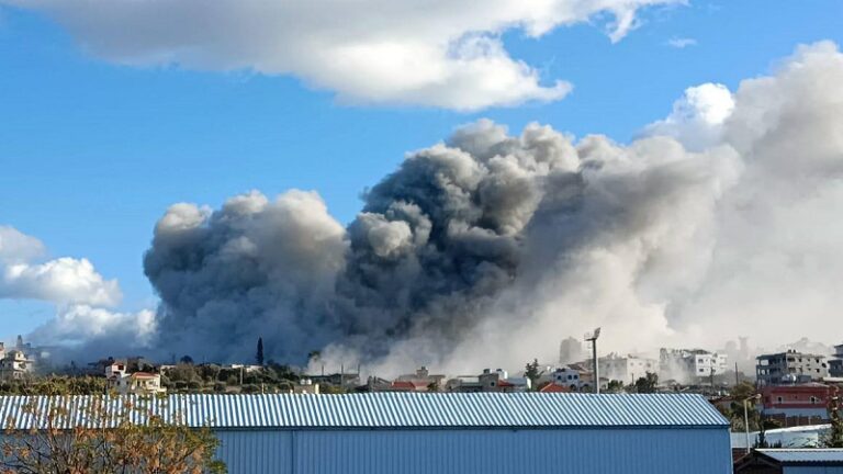 سلسلة غارات على صور.. وإصابات بالغارة على مخيم الرشيدية (فيديو)