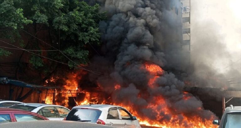 حريق وسط بيروت واشتعال السيارات! (فيديو وصور)