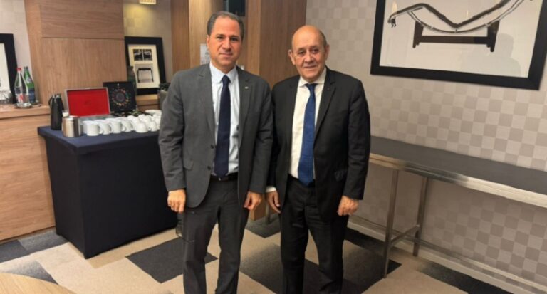 الجميل التقى لودريان: أي اتفاق لا يحصر السلاح بيد الجيش اللبناني هو مرفوض