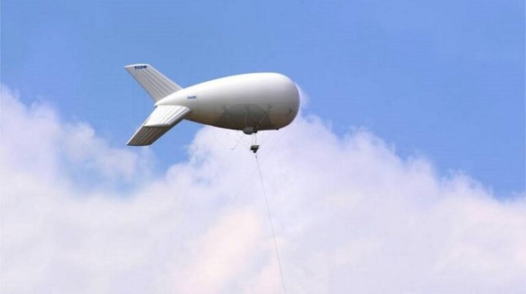 للمرة الأولى.. تحليق منطاد ومسيّرات في أجواء قضاء بعلبك