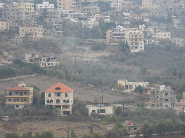 إستهداف حفارة في الخيام (فيديو)