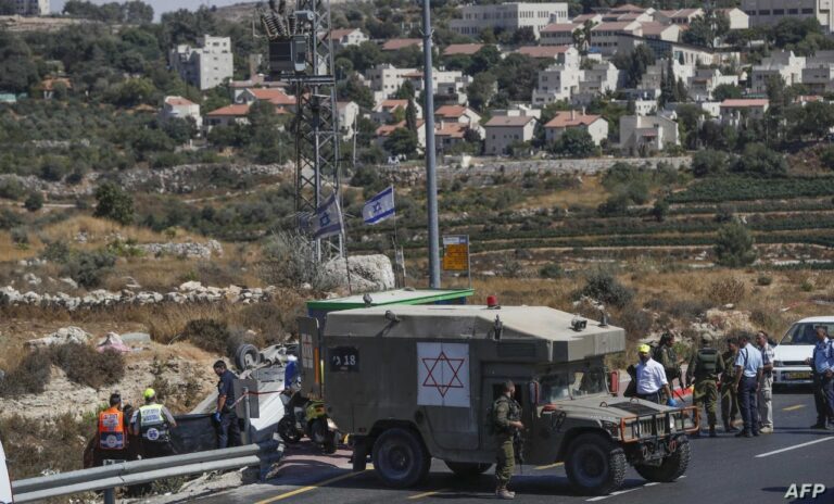 إصابة جنديين للعدو بعملية دهس قرب بيت لحم.. وجيش الإحتلال يبحث عن المنفذ (فيديو)