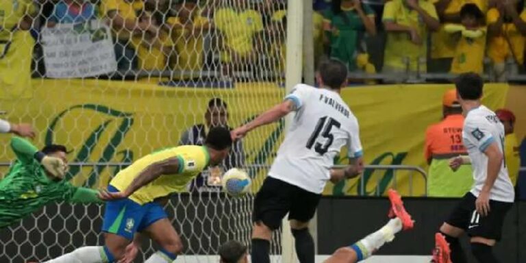 تصفيات كأس العالم 2026: قمة البرازيل والأوروغواي تنتهي بالتعادل