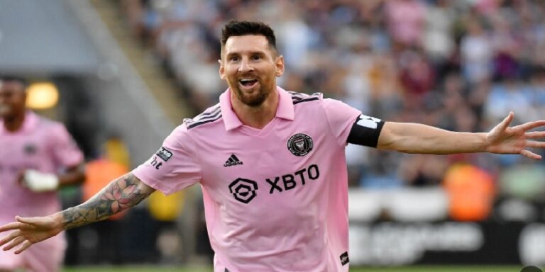 ميسي سيحضر احتفال برشلونة بالذكرى الـ 125 لتأسيسه