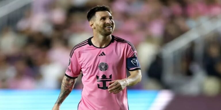 ميسي يكشف موقفه من التدريب بعد الإعتزال