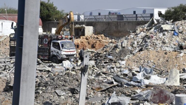 محور العمل الحكومي: توسيع مصادر التمويل لإعادة الإعمار