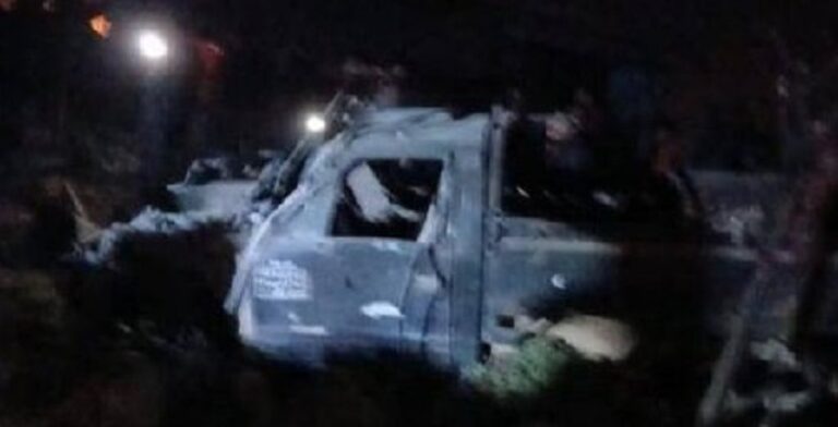 استهداف “بيك آب” على الحدود اللبنانية السورية.. وجريح (فيديو)