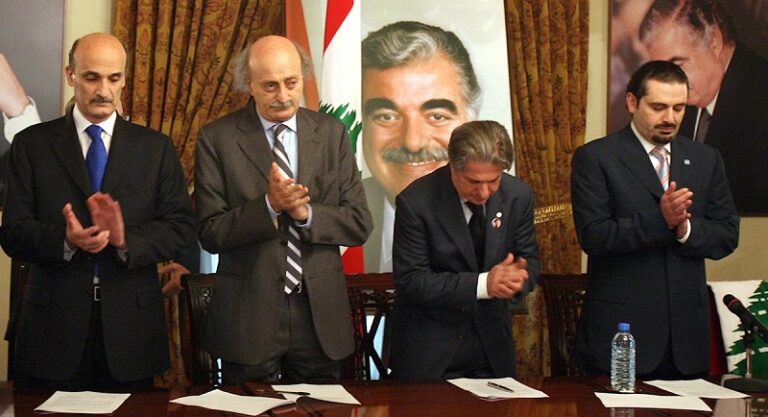 جنبلاط يتولّى إحباط جعجع