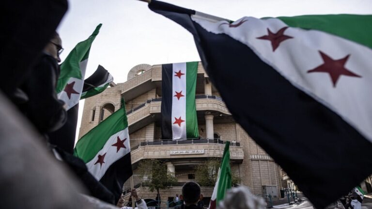 “واشنطن بوست”: أميركا لا تؤيد “هيئة تحرير الشام” بشكل كامل